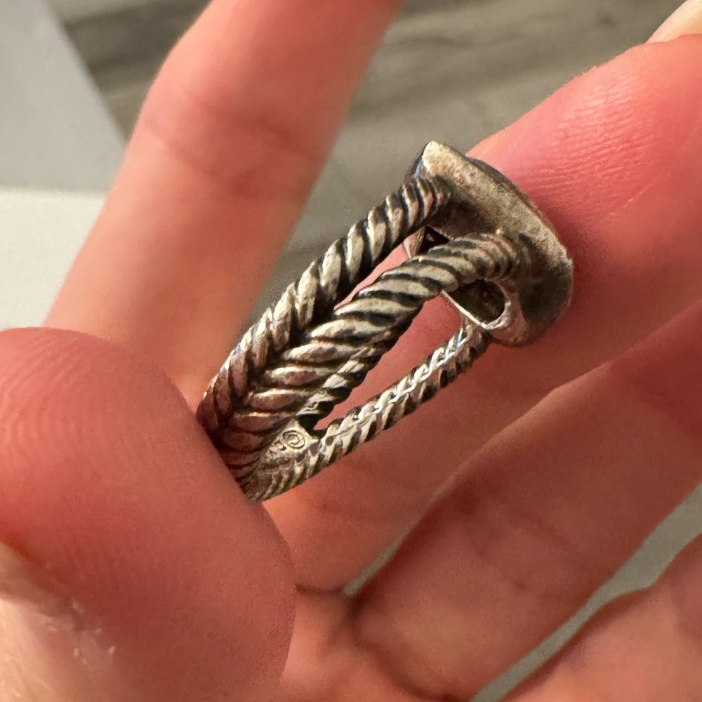 David Yurman Petite Albion Sterling Silver with Blue Topaz and Diamonds Size 6 - Picture 9 of 13
